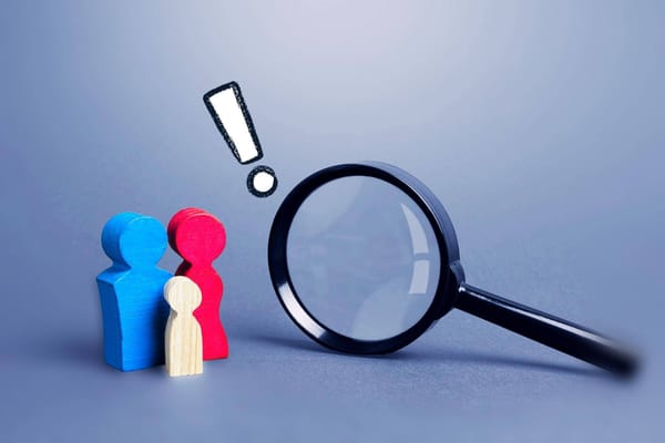 Czy w Polsce spada liczba urodzeń?