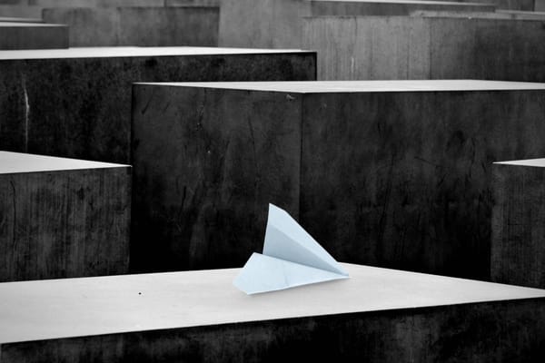 Holokaust online. O fałszowaniu prawdy na temat Shoah w mediach społecznościowych